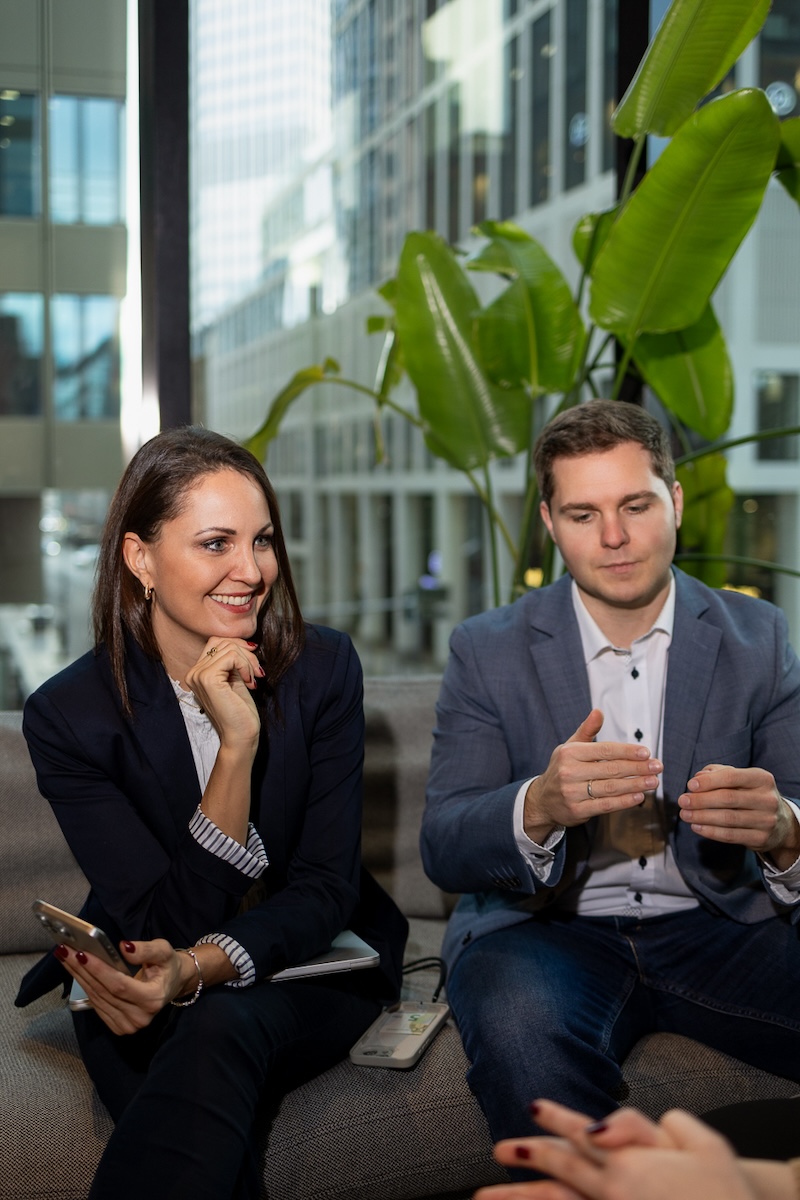 econoomy AVGS-Coaching im Gespräch – individuelle Beratung für Gründerinnen und Gründer
