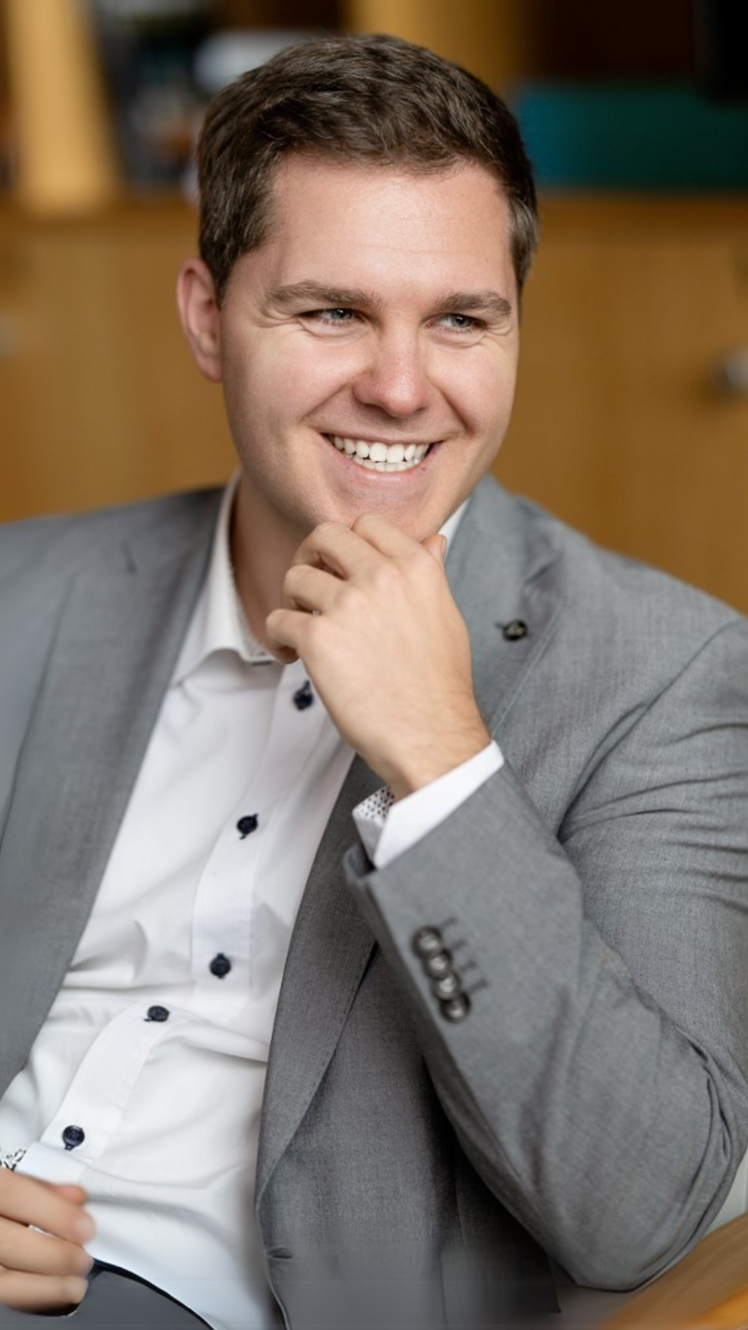 Lukas von econoomy im Gespräch – AVGS-Coaching für Gründer mit persönlicher Betreuung